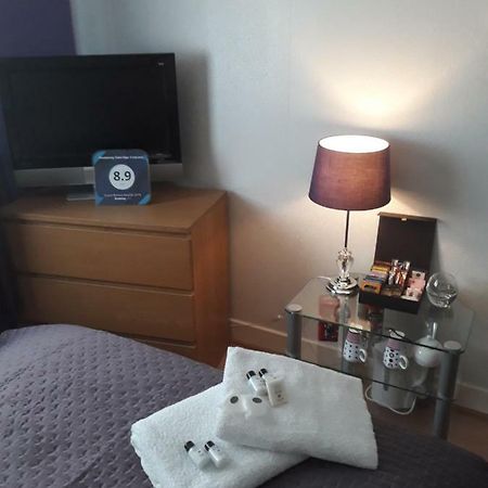 Homestay Oakridge Crescent Paisley Extérieur photo